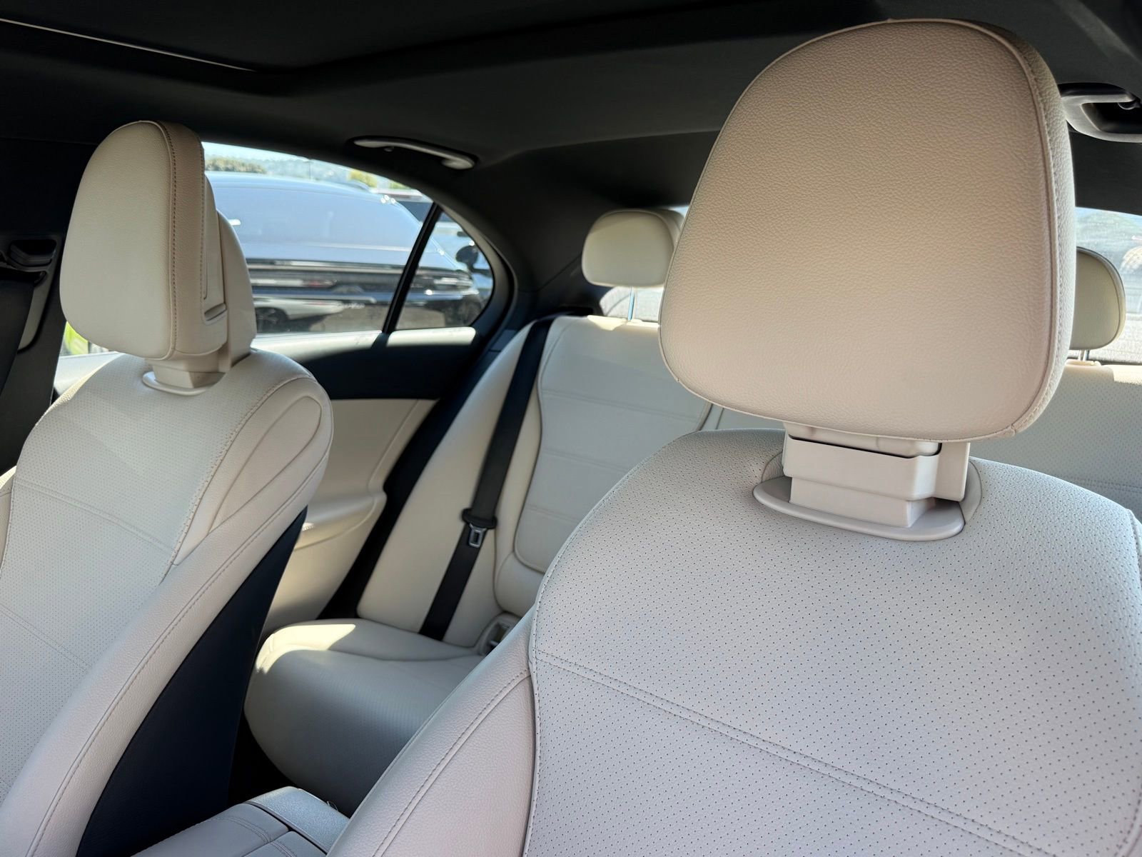Used 2024 Mercedes-Benz C 300 Sedan image 29
