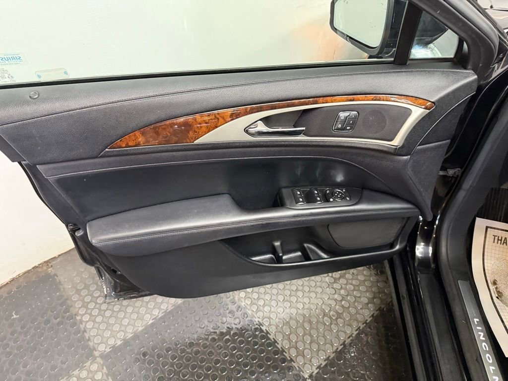 Used 2017 Lincoln MKZ Reserve w/ Climate Package image 28