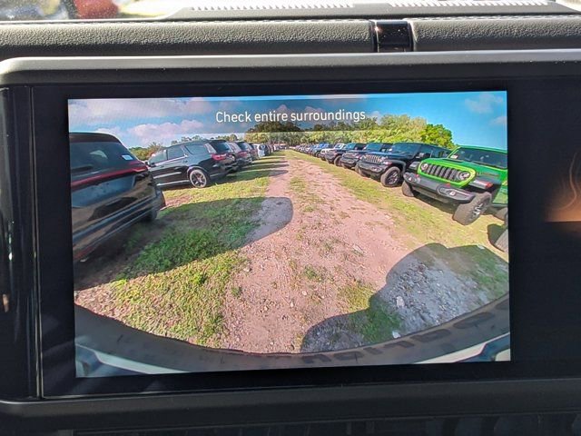 New 2026 Jeep Wrangler Unlimited Rubicon AWD/4WD image 21