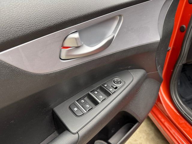 Used 2023 Kia Forte LXS image 11
