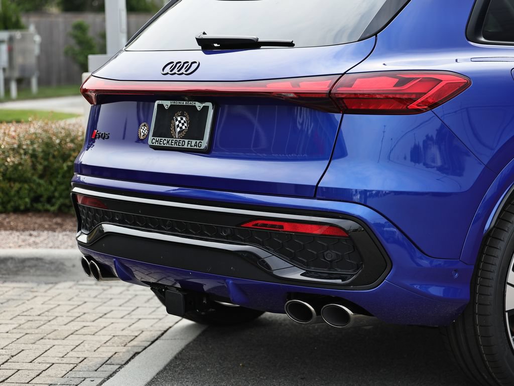 New 2026 Audi SQ5 Prestige AWD/4WD image 9