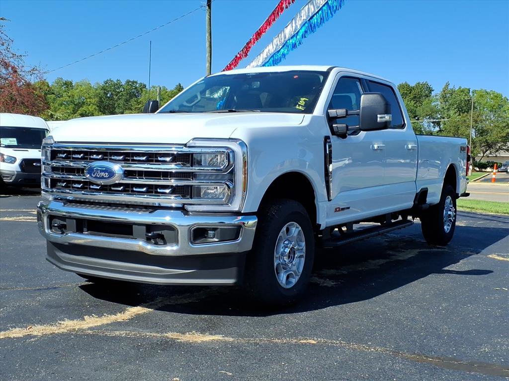 New 2026 Ford F350 XLT image 3
