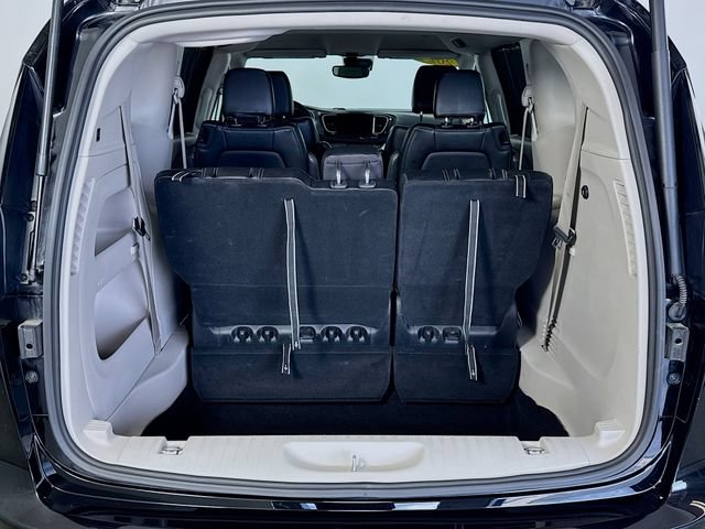 Used 2024 Chrysler Pacifica Touring-L FWD image 25