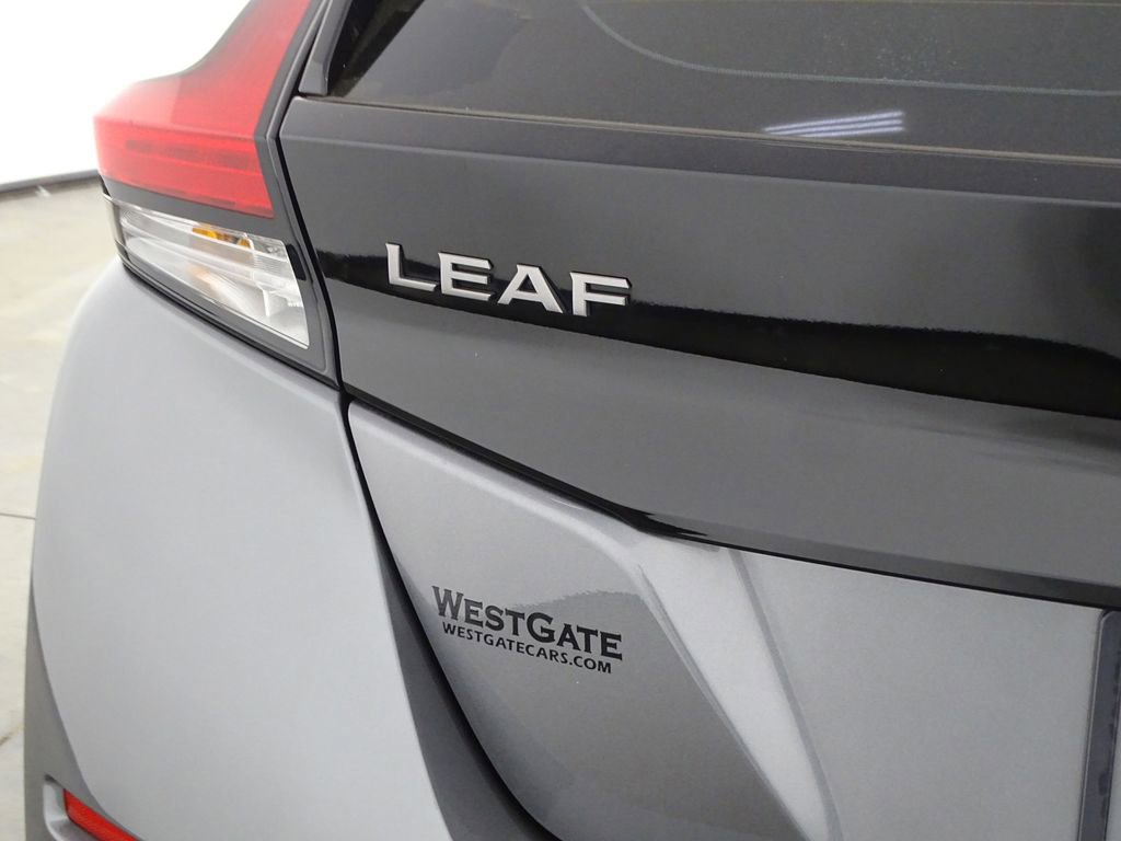 Used 2023 Nissan Leaf S image 43