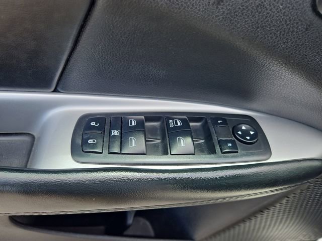 Used 2017 Dodge Journey SE image 17