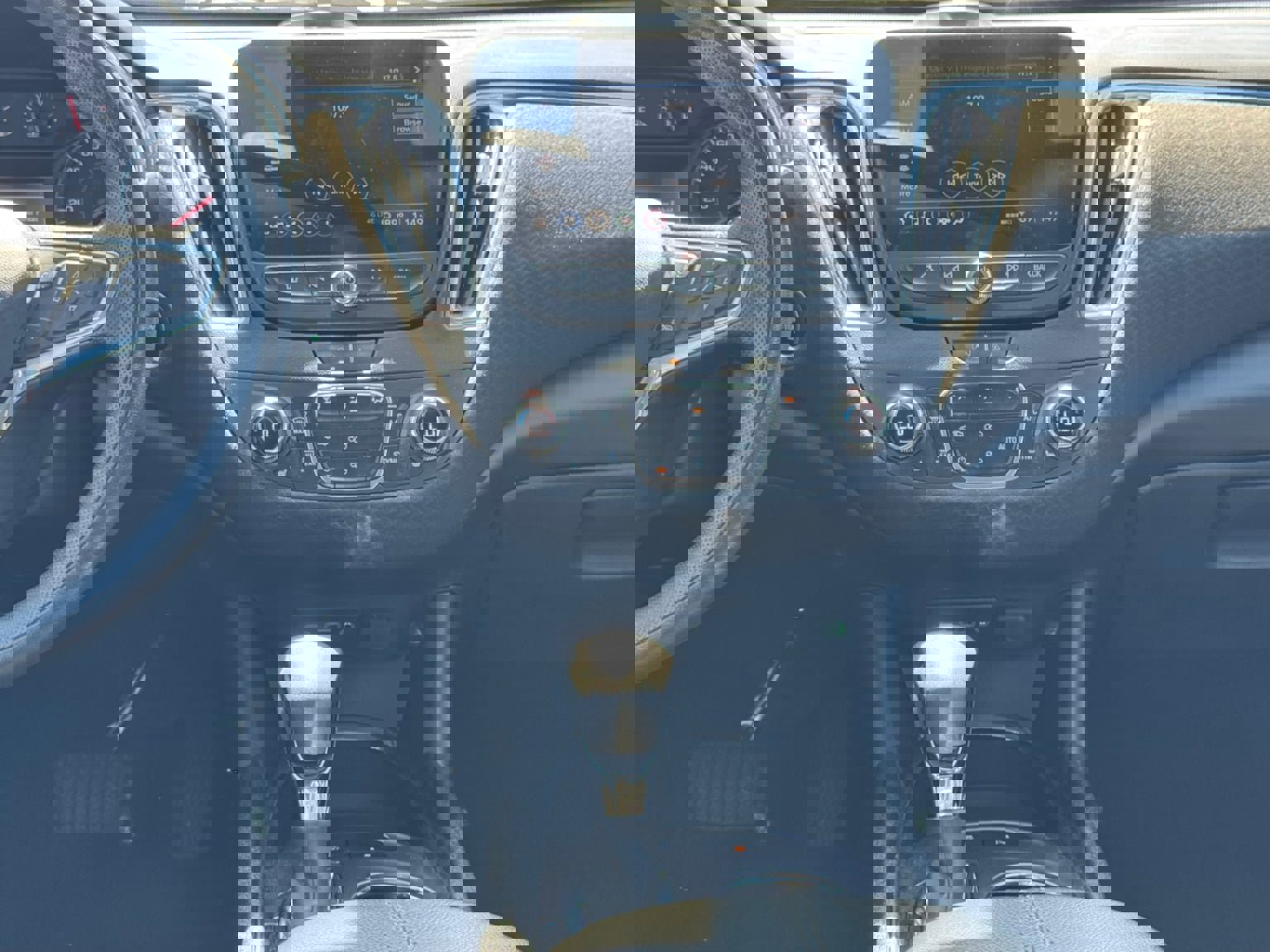 Used 2021 Chevrolet Malibu LT image 15