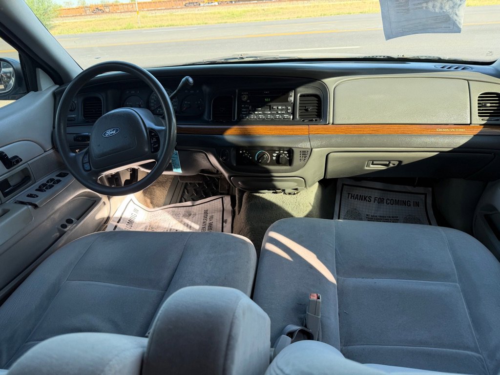 Used 2003 Ford Crown Victoria Police Interceptor image 30