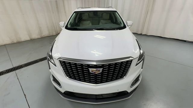 Certified 2024 Cadillac XT5 Premium Luxury AWD/4WD image 3