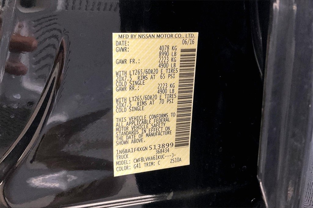 Used 2016 Nissan Titan SL image 28