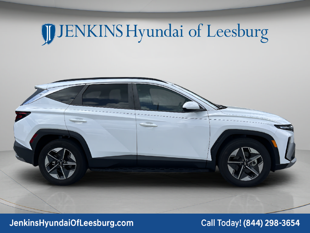 New 2025 Hyundai Tucson SEL FWD image 3