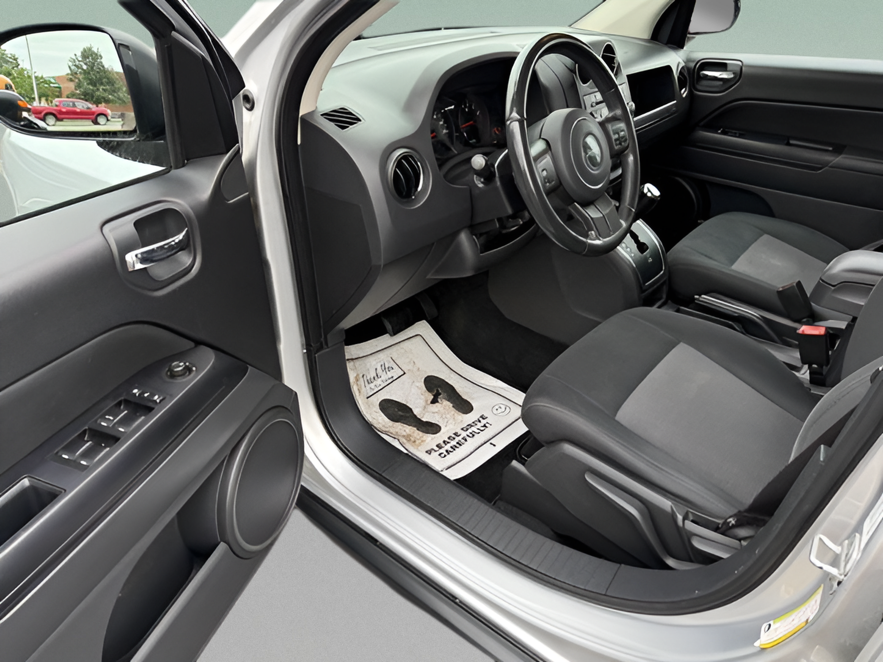 Used 2012 Jeep Compass Latitude w/ Sun/Sound Group FWD image 17