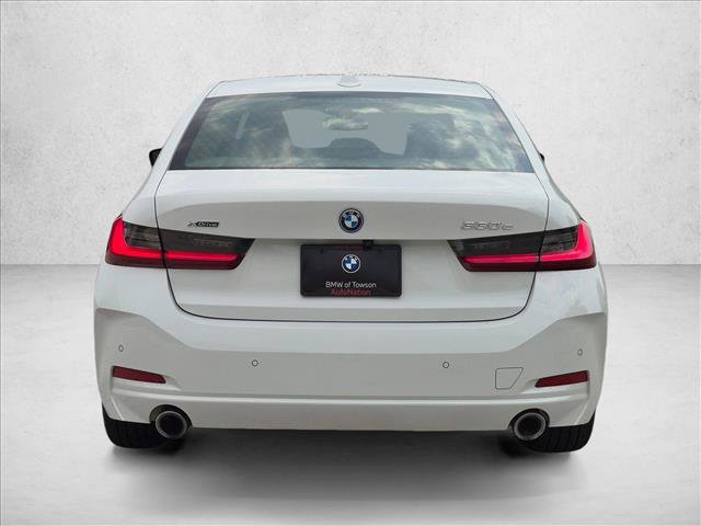 Used 2023 BMW 330e xDrive w/ Premium Package AWD/4WD image 7