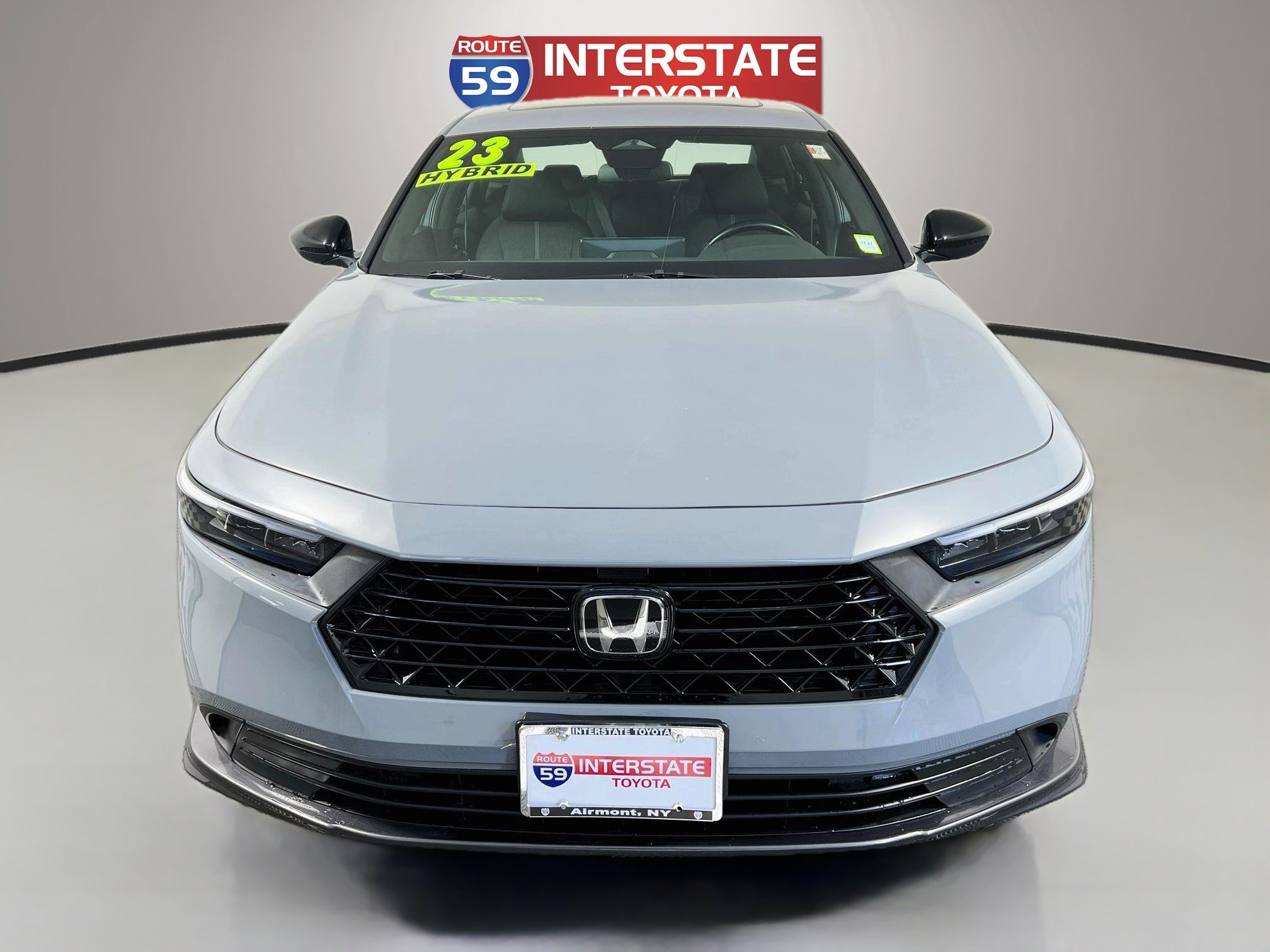 Used 2023 Honda Accord Sport image 2