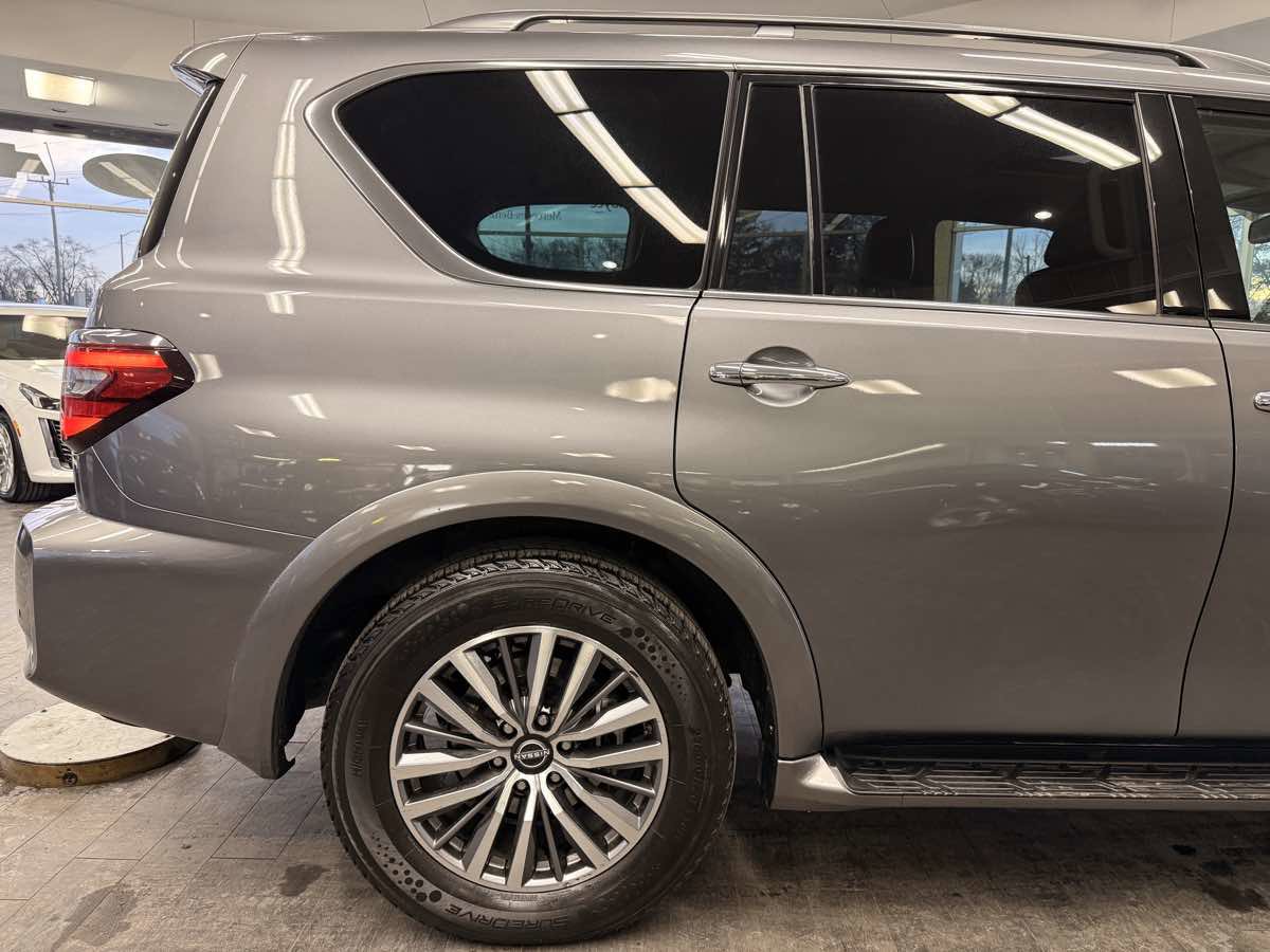 Used 2023 Nissan Armada SL w/ Captain's Chairs Package image 9