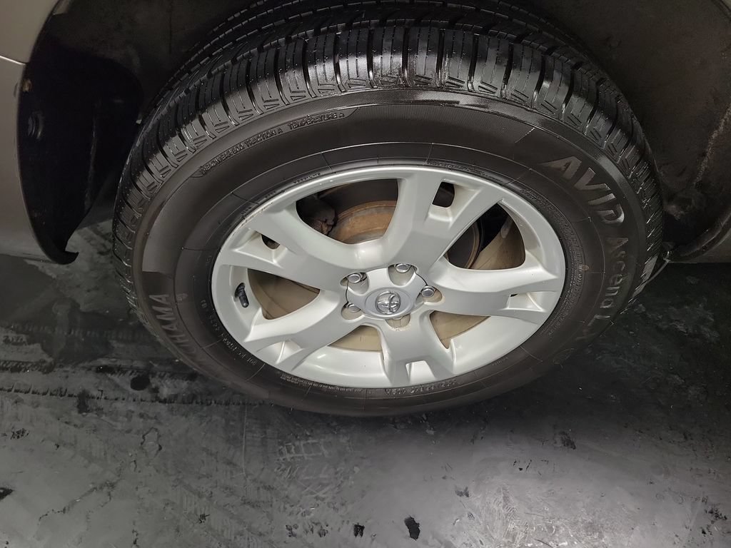 Used 2011 Toyota RAV4 4WD w/ Upgrade Value Pkg image 12