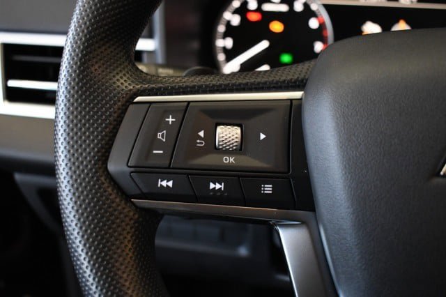 New 2026 Mitsubishi Outlander ES AWD/4WD image 18