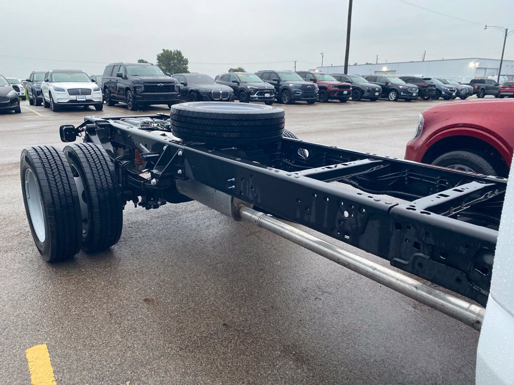 New 2027 Ford F450 XLT w/ XLT Value Package AWD/4WD image 7