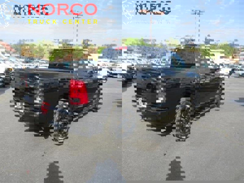 Used 2017 RAM 1500 Express w/ Black Ram 1500 Express Group image 3