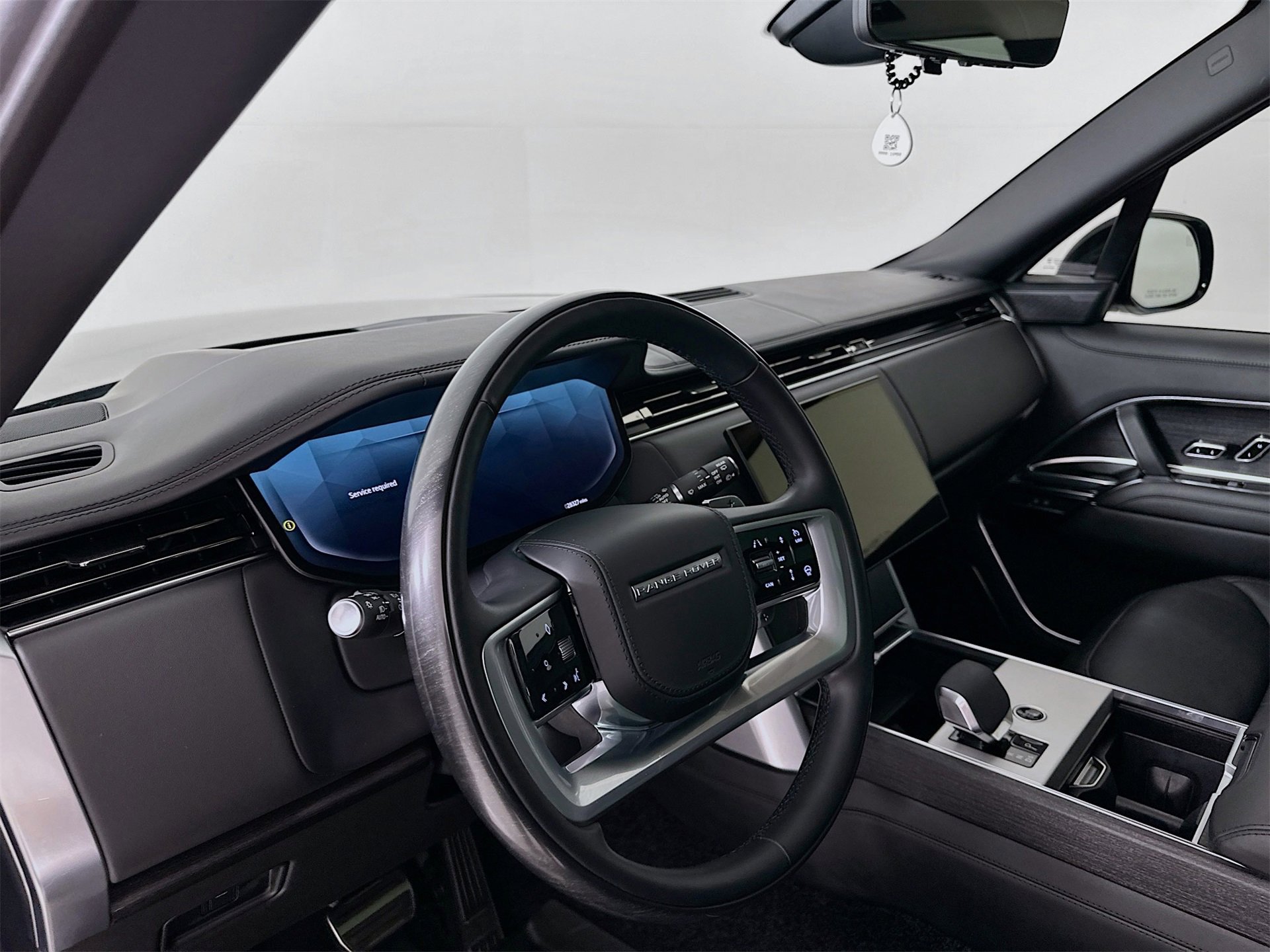 Used 2025 Land Rover Range Rover Long Wheelbase Autobiography image 10