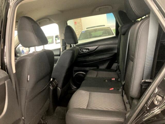 Used 2020 Nissan Rogue SV image 10