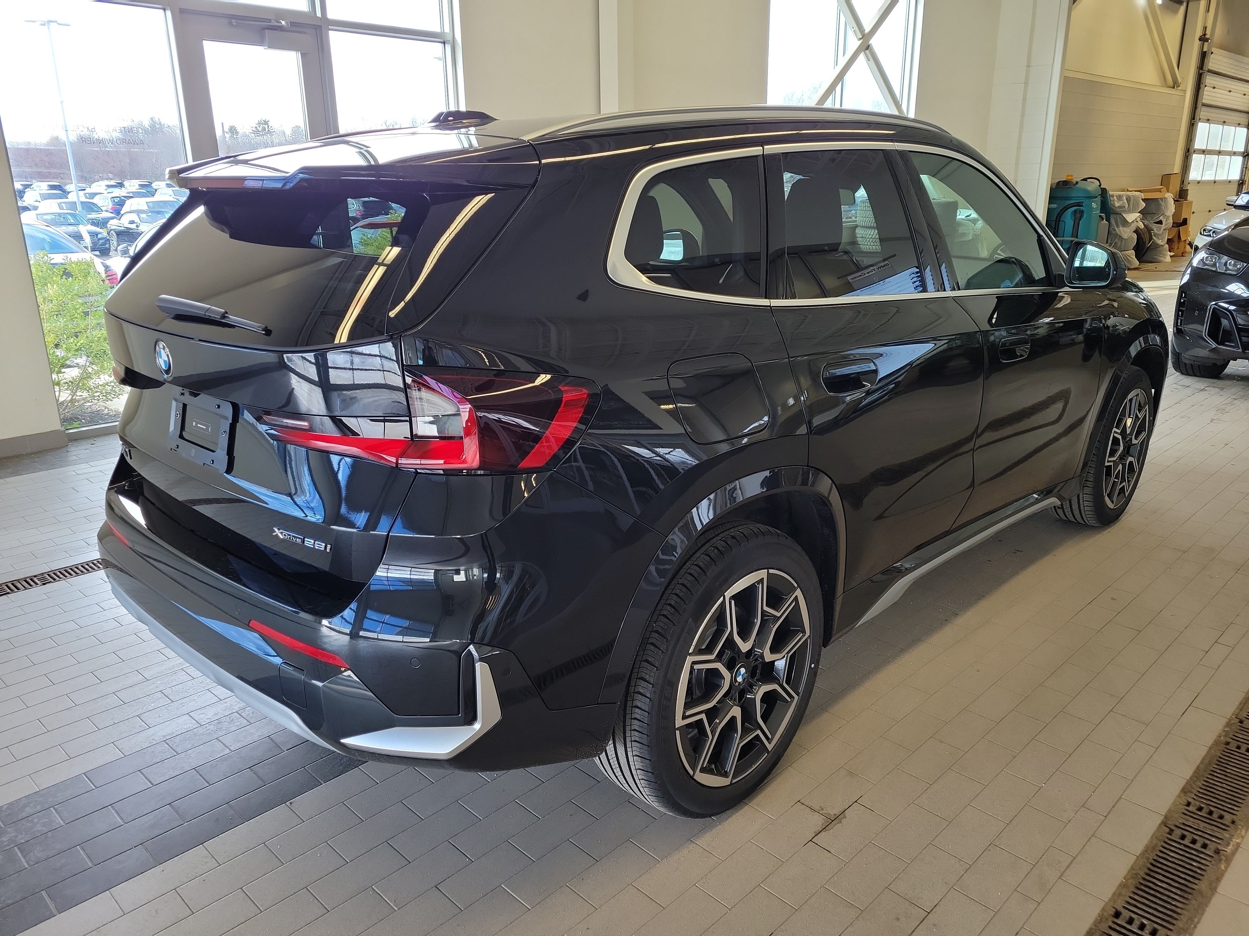 Used 2026 BMW X1 xDrive28i w/ Technology Package AWD/4WD image 5