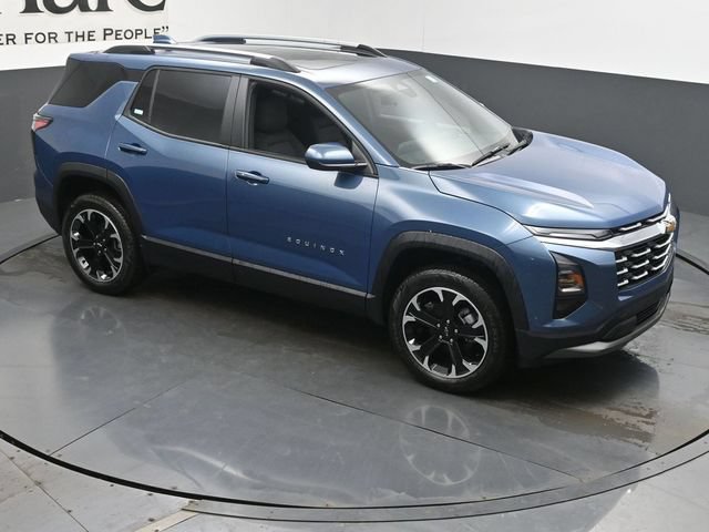 New 2026 Chevrolet Equinox LT w/ LPO, Floor Liner Package FWD image 16