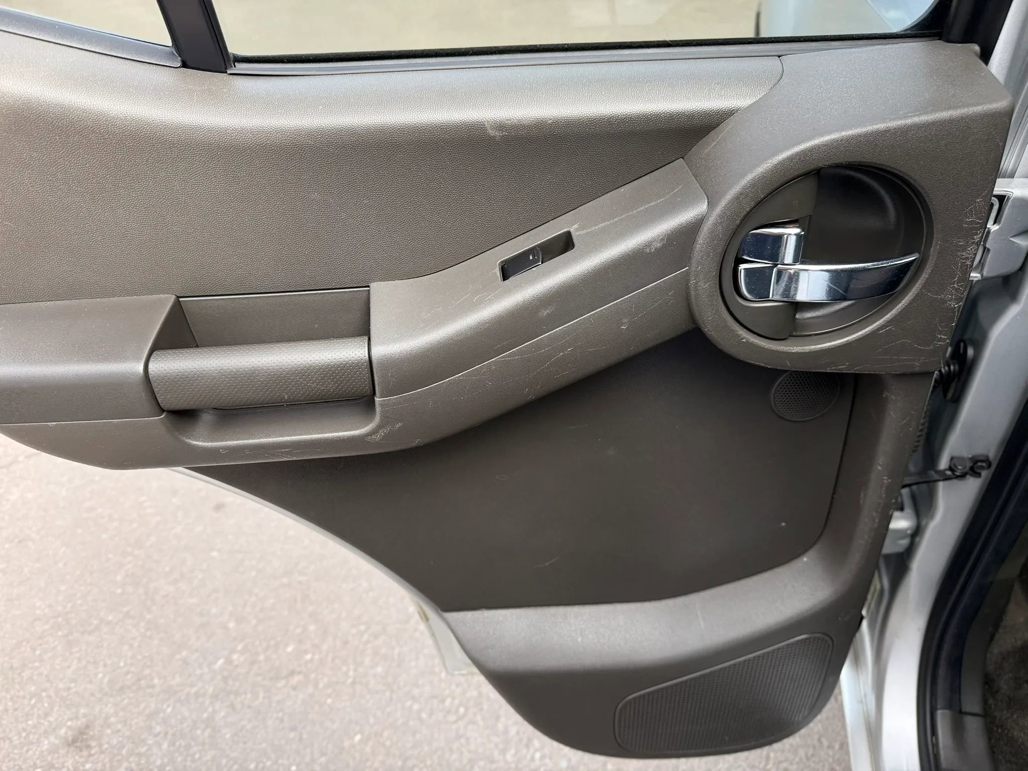 Used 2014 Nissan Xterra PRO-4X w/ Nevada Tow Package AWD/4WD image 17