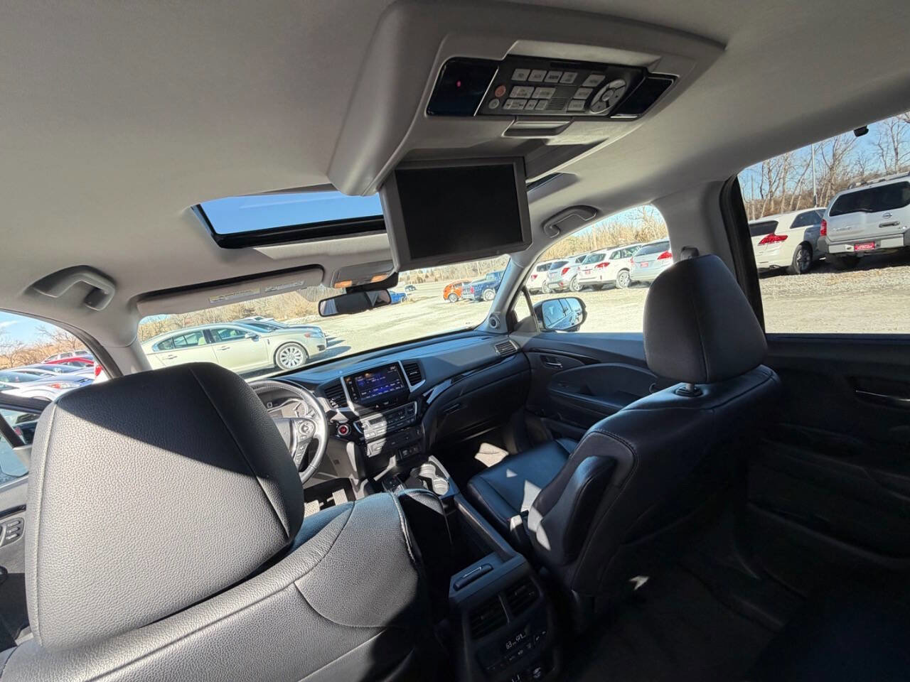 Used 2016 Honda Pilot Touring image 26