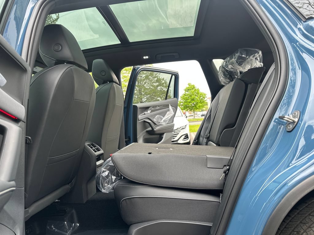 New 2026 Volkswagen Tiguan SE R-Line AWD/4WD image 14