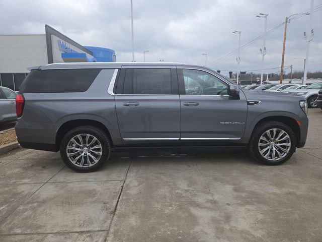 Used 2022 GMC Yukon XL Denali image 6