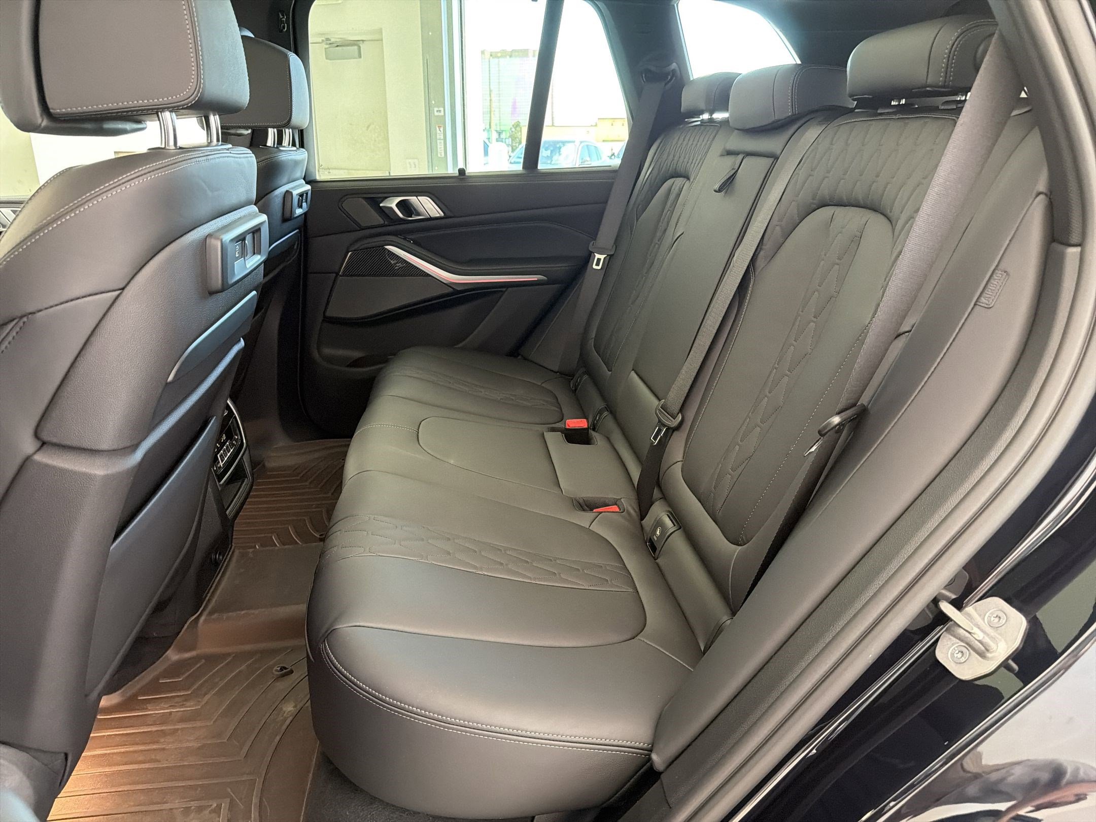 Certified 2023 BMW X5 M50i w/ Executive Package AWD/4WD image 15