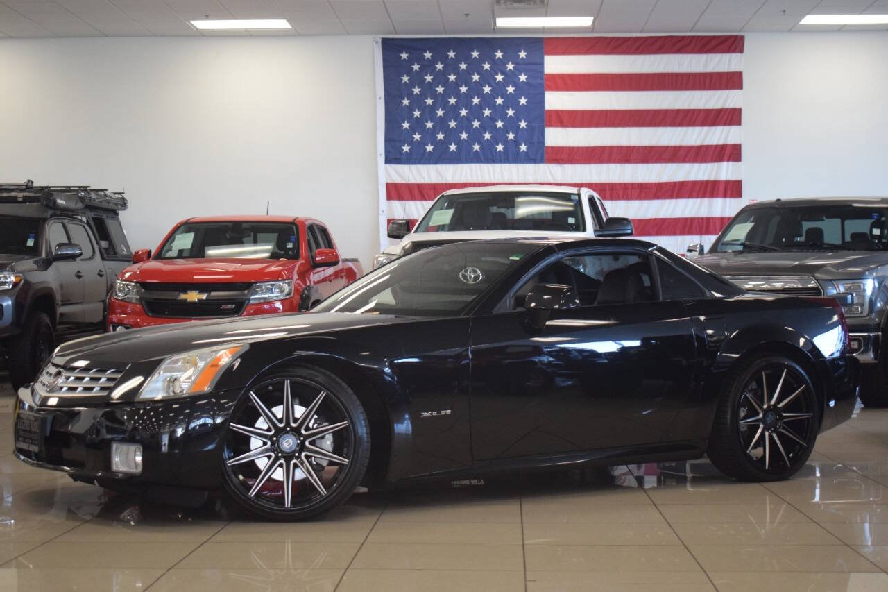 Used 2005 Cadillac XLR RWD image 29