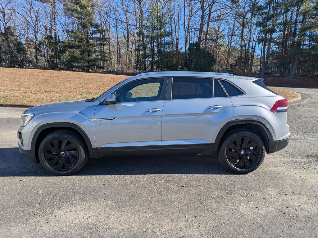 New 2026 Volkswagen Atlas Cross Sport SE image 7