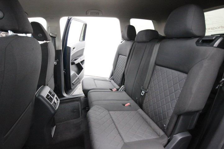 Used 2018 Volkswagen Atlas S image 16