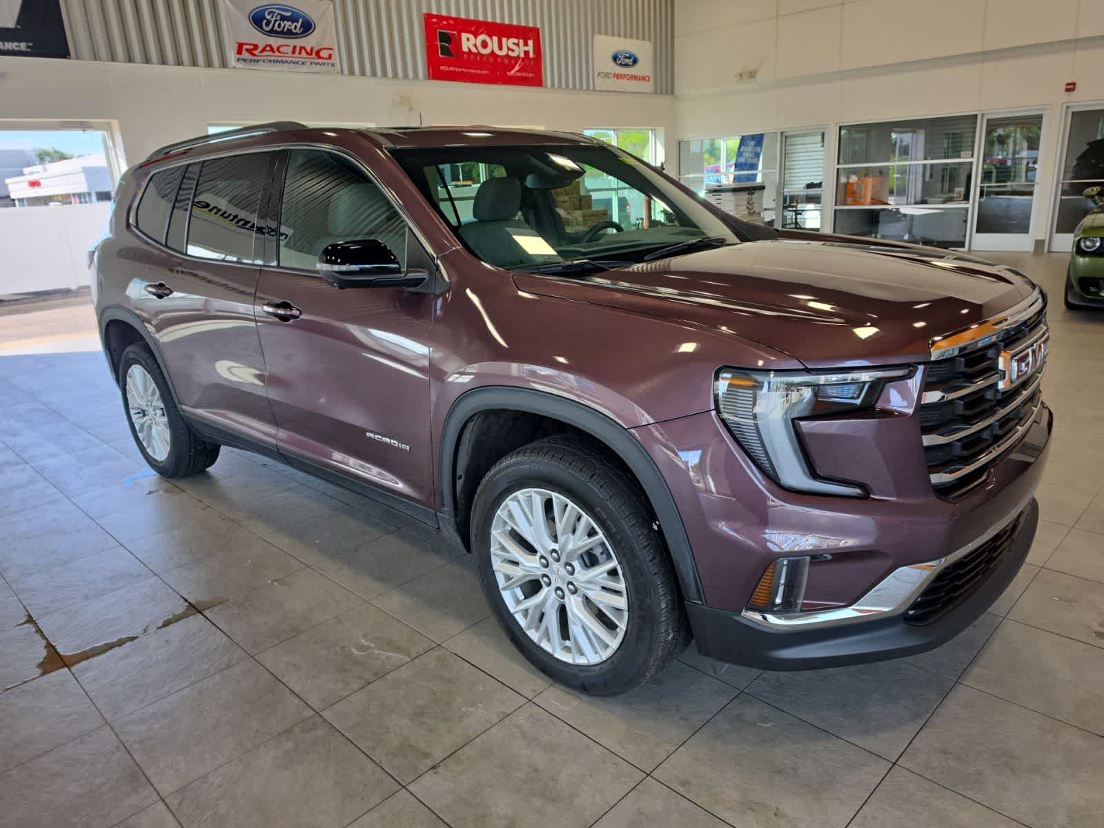 Used 2024 GMC Acadia Elevation AWD/4WD image 6