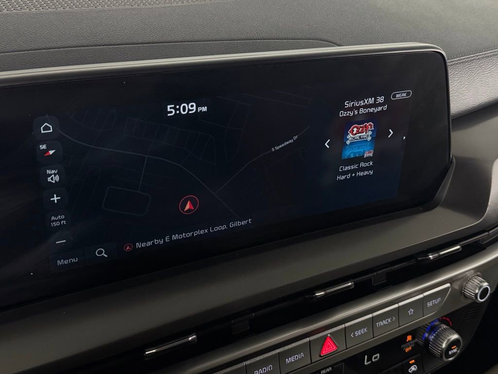 Used 2024 Kia Telluride S image 18