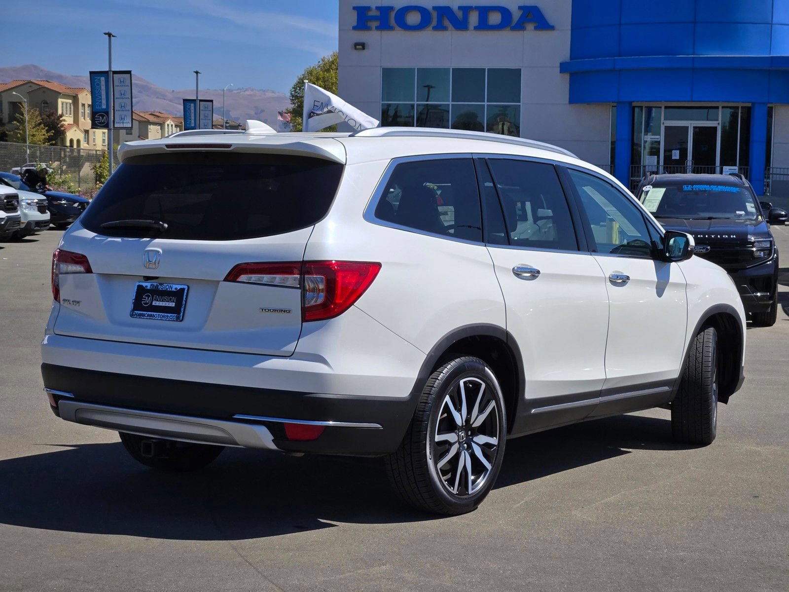 Used 2019 Honda Pilot Touring image 7
