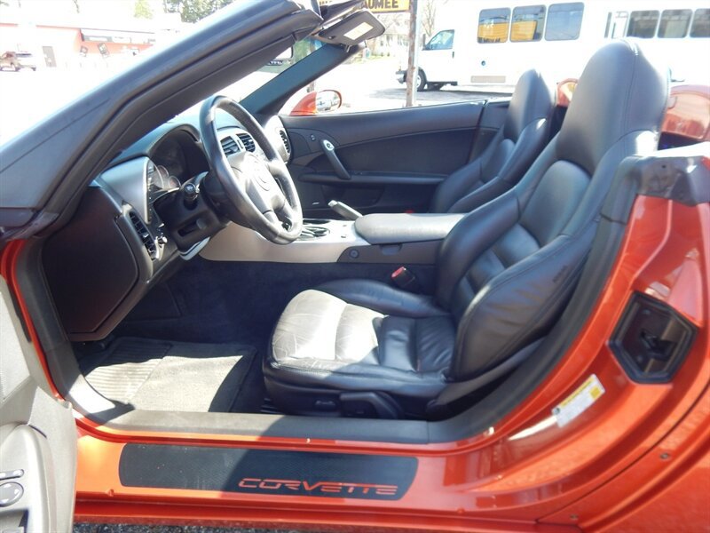 Used 2005 Chevrolet Corvette Convertible w/ Preferred Equipment Group image 21