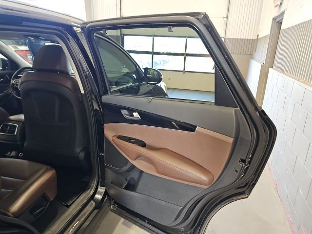 Used 2019 Kia Sorento SX w/ SX Touring Package image 23