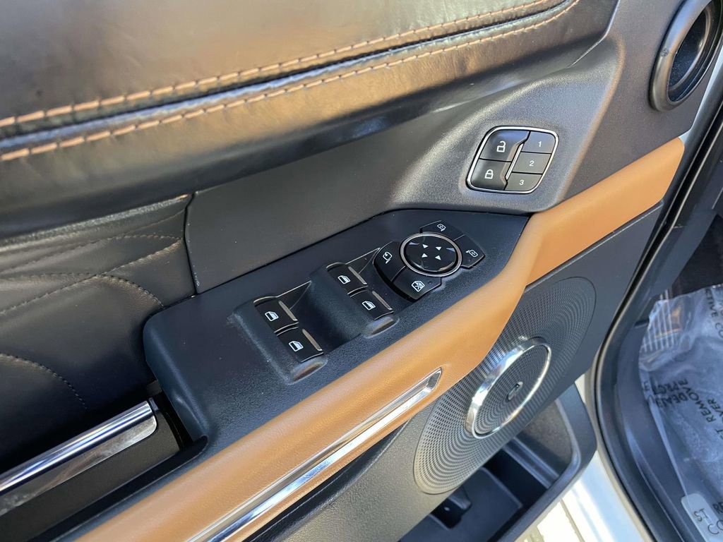 Used 2022 Ford Expedition Max Platinum image 28