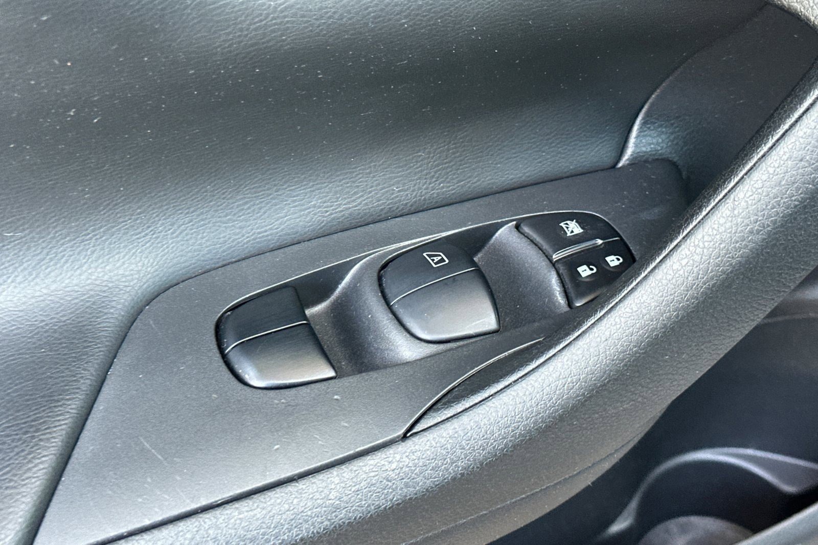 Used 2018 Nissan Altima 2.5 S w/ S Convenience Package image 13