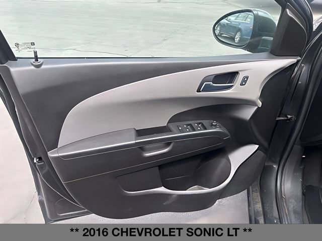 Used 2016 Chevrolet Sonic LT FWD image 20