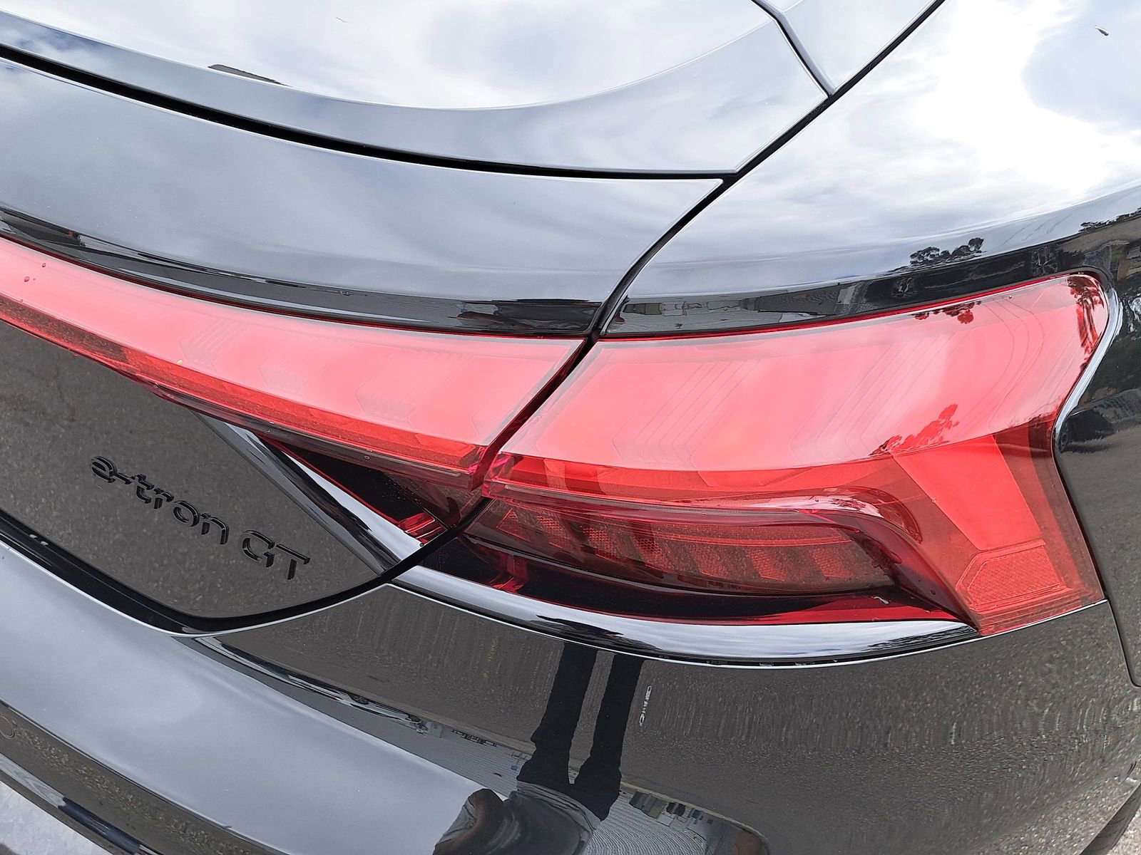 New 2026 Audi RS e-tron GT performance image 38