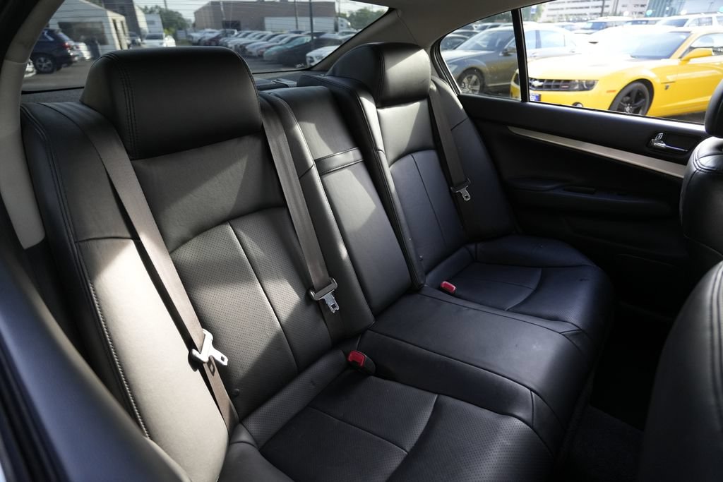 Used 2015 INFINITI Q40 AWD w/ Navigation Package image 26
