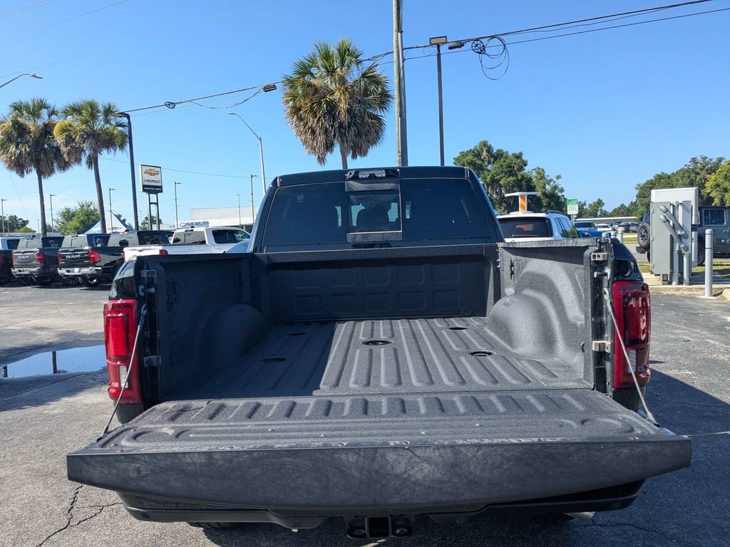 New 2026 RAM 2500 Laramie Limited AWD/4WD image 12