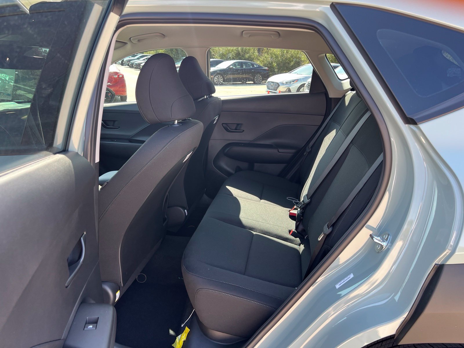 New 2027 Hyundai Kona SE FWD image 16