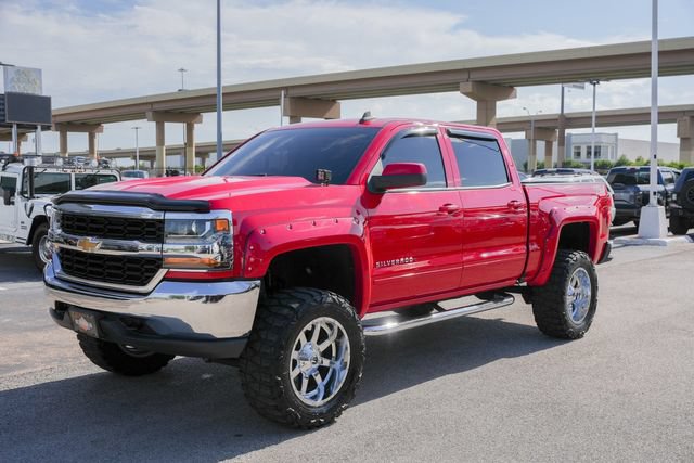 Used 2018 Chevrolet Silverado 1500 LT AWD/4WD image 19