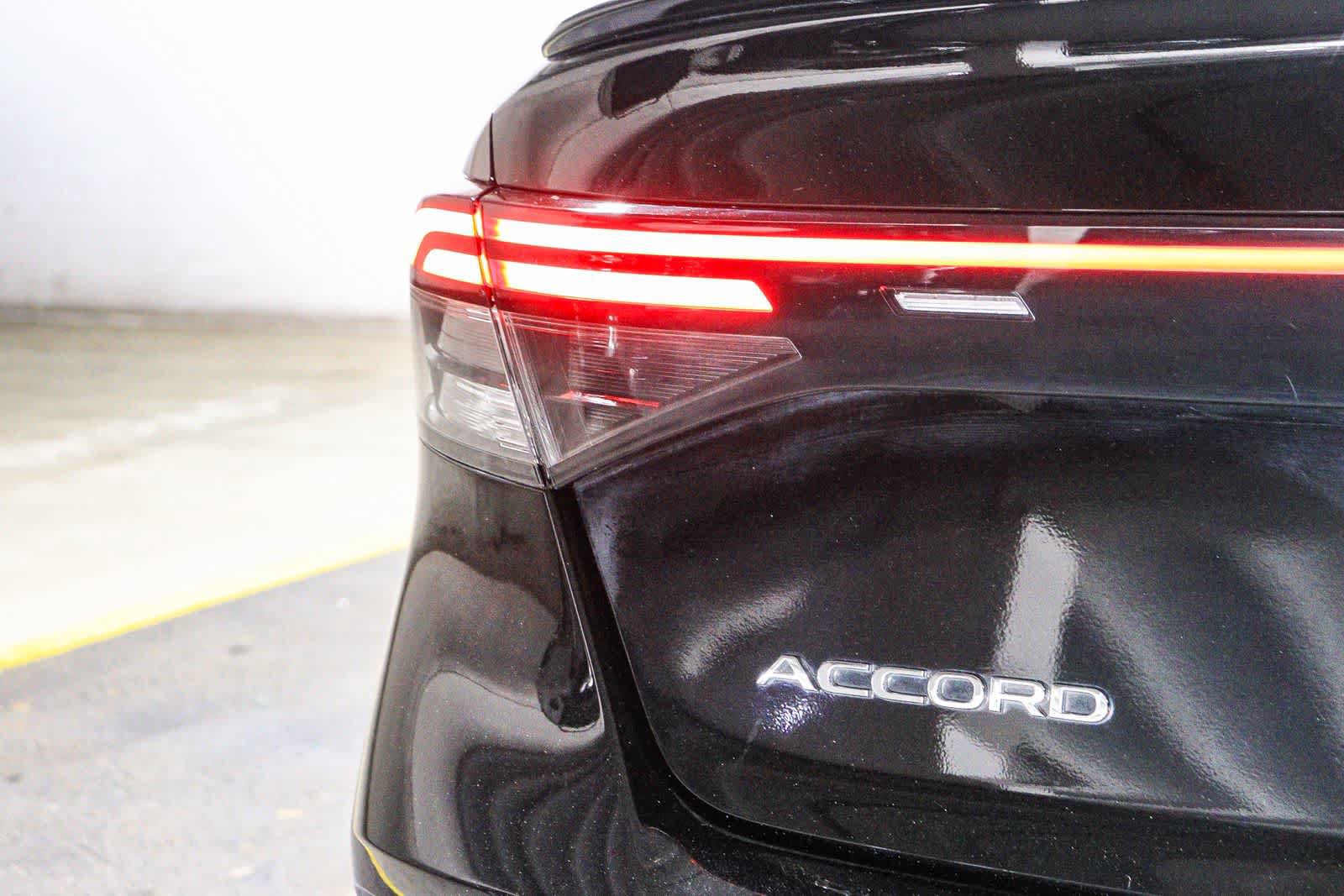 Used 2024 Honda Accord Sport image 11