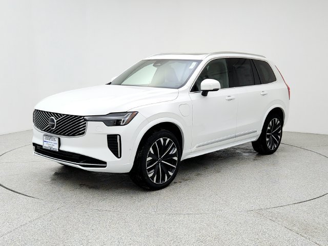 New 2026 Volvo XC90 T8 Plus w/ Protection Package Premier