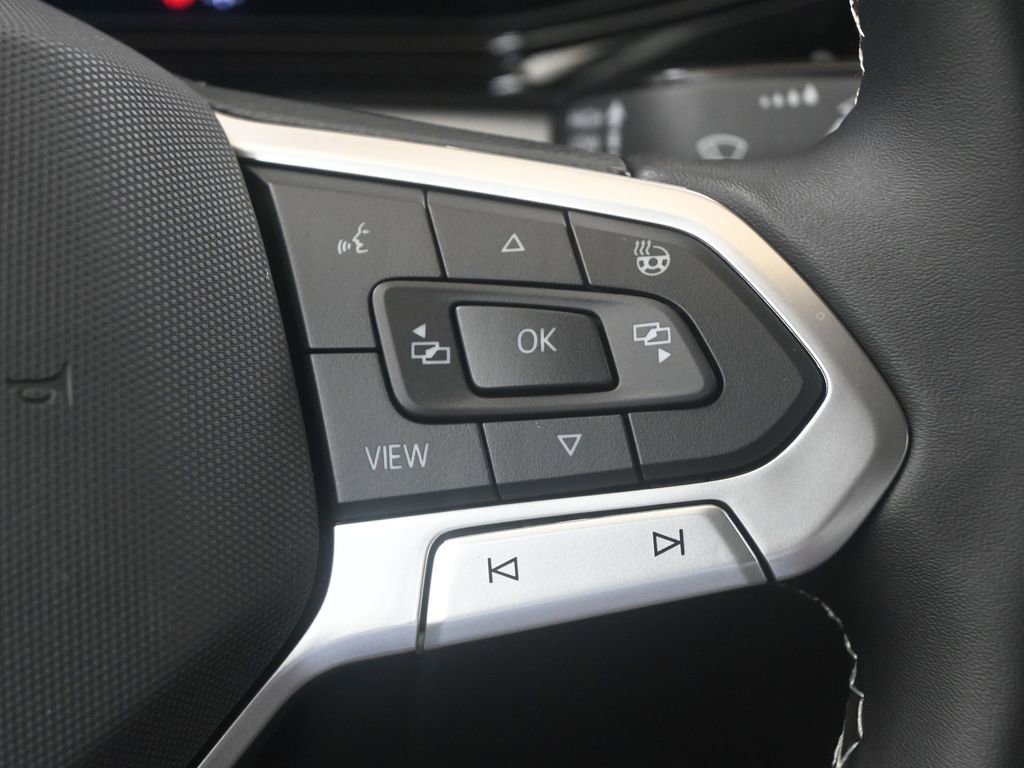 Used 2025 Volkswagen Taos S AWD/4WD image 28